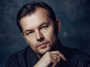 «Вероятность нашей встречи была нулевая»: Алексей Фатеев о знакомстве с женой