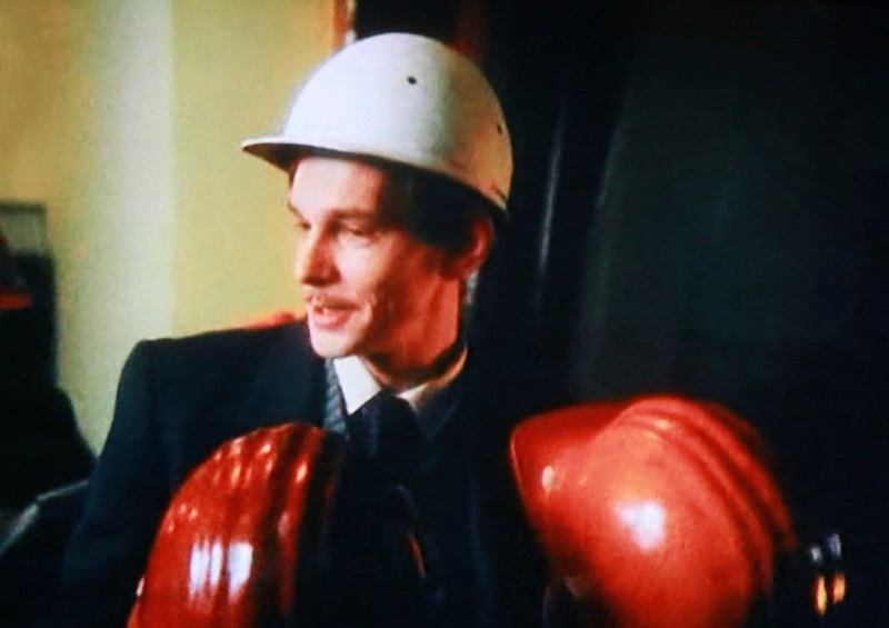   - "   ()" (1986)