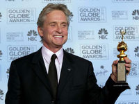 Majkl Duglas Michael Douglas Aktyor Prodyuser Filmografiya Gollivudskie Aktyory Kino Teatr Ru