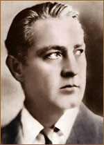   (John Barrymore, John Sidney Blytpe) 