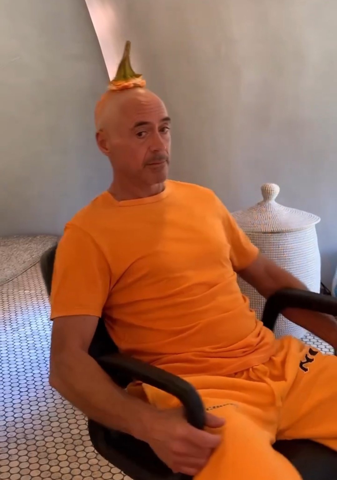  : ,     