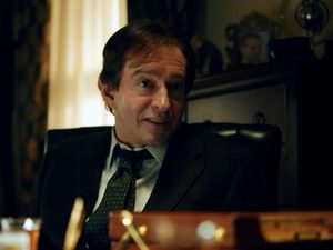 Константин Хабенский заработает «Неприличные деньги»